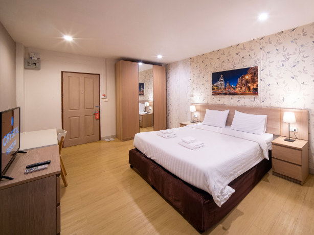 Crystal Resort Hotels in Nakhon Ratchasima