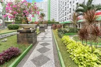 RedLiving Apartemen Green Lake View Ciputat - Juragan Rooms Tower B with Fast Wifi Hotels in Ciputat