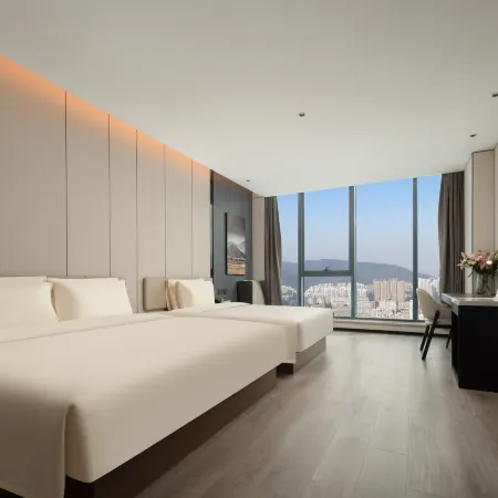 Atour Hotel Jiangshan Chengnan Oriental Plaza Quzhou