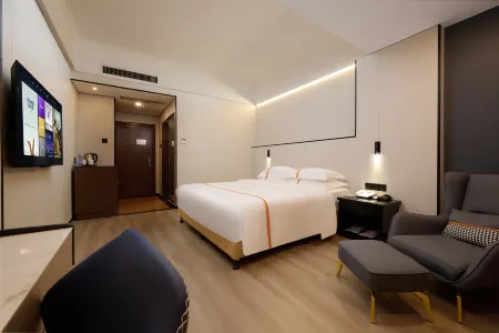 Edinburgh Hotel Chain (Xiamen Convention and Exhibition Center Lingdou Metro Station)