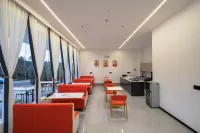 Nanshanli Chinese Inn (Libo Xiaoqikong East Gate)