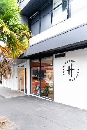 Haka House Auckland City Отели рядом с достопримечательностью «Кафедральный собор Холи Тринити»