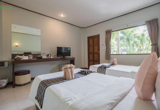 차이 쳇 리조트 코창의 잔잔한 해변 전망 