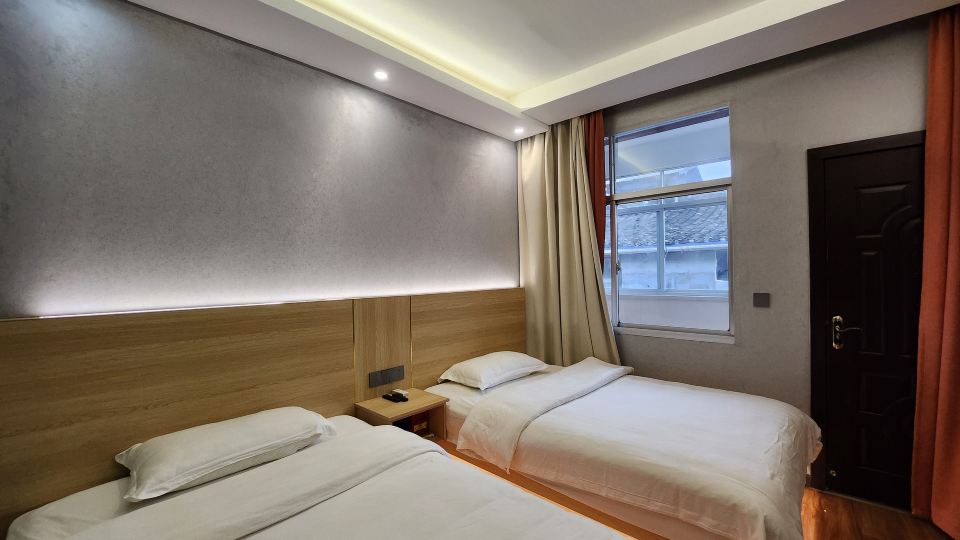 Border Town International Youth Hostel Fenghuang Ancient City Bar Street Branch