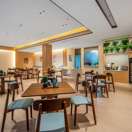 YUE XIANG SHI GUANG HOTEL