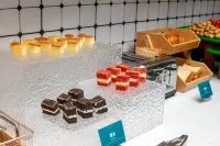 Country Inn & Suites by Radisson Hotel (Guangan Huayingshan) - sarapan