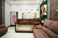 ทัจ พาเลซ