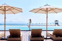 Regal Palace Resort - Romantic