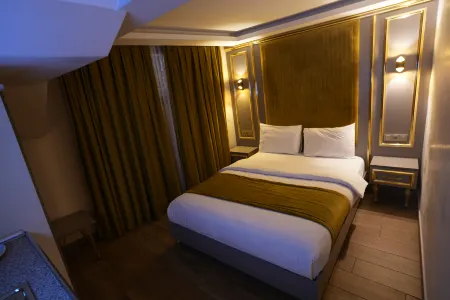 Taksim la Marino Hotel