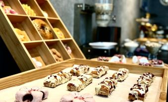 Yado Hotel (Jinzhou East Lake Park Water Park store)