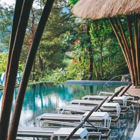 ANJI·JUNLAN LAOZHUANG SHANJU TANGQUAN RESORT HOTEL