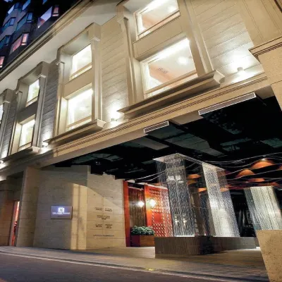 The Luxe Manor Hotels near Kowloon MTR Station