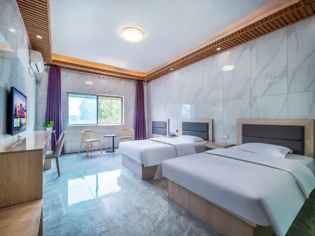 Dingxin Hotel (Dong'e Xiangjiang Road Traditional Chinese Medicine Hospital) Отели рядом с достопримечательностью «Dong'a Yaowang Mountain»