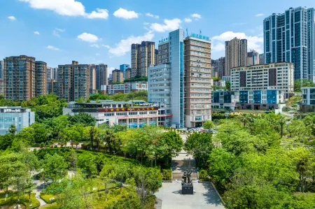 Intime Hotel (Panzhihua College Wanda Plaza)