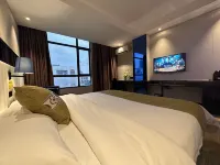 Fanji Kaifeisen Boutique Hotel (Dongguan Railway Station Branch) - romantis