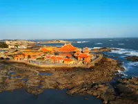 Haijian Xiaozhu Seaview Homestay (Luojia Temple Store) Hotels near Luojia Temple