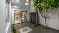 Floral Hotel·Yan Guichao Home stay (the Old Town of Lijiang Store) Hotels in Lijiang