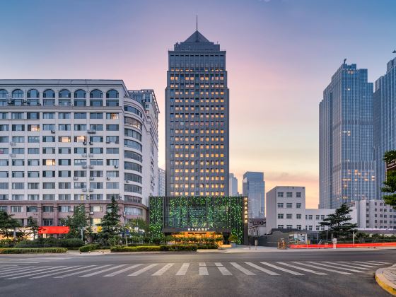 Crystal Orange Qingdao May Fourth Square Seaview