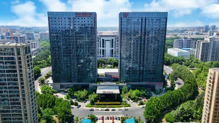 Sheraton Qingdao Jiaozhou Hotel Отели рядом с достопримечательностью «Qingdao Institute of Technology»