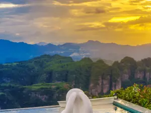 Xinchang Mountain Letter · Cloudside Homestay