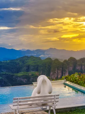Xinchang Mountain Letter · Cloudside Homestay Hotels in Xinchang