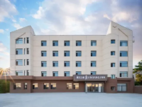 Jinjiang Hotel (Qinhuangdao Shanhaiguan Railway Station Gucheng) Hôtels à proximité de : Laolongtou