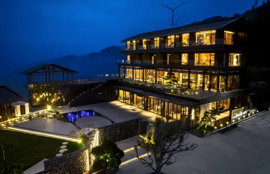 在雲端度假酒店