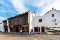 Banbian Mountain Island Hotel Hotels near Mid-Levevls of The East Sea