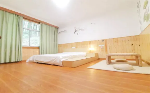 Wanfuqiao Station (Maling Ancient Road Branch) Отели рядом с достопримечательностью «Shishe Village»