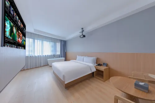 Jinting Chain. Southern Hotel (Zhanggongqiao Food Street Leshan Giant Buddha Branch) - 3-Star