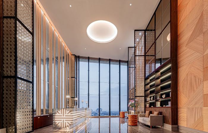 Whiz Luxe Hotel Spazio Surabaya