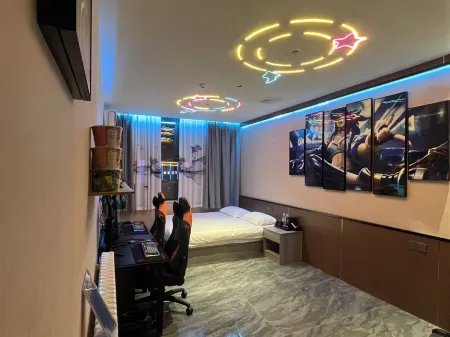 Yunli Hotel Отели рядом с достопримечательностью «Luoguanzhong Memorial Hall»