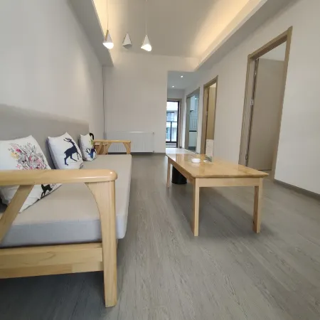 Zhaojun Champaign road Hotel