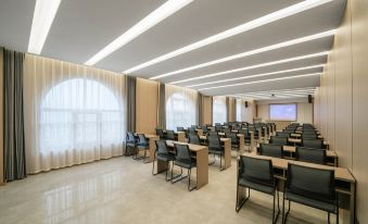 Jun Zhi Ru Gui Hotel