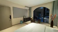 Rongjiang Xinyu Xingyuan Homestay (Village Super Football Field) - Bãi đậu xe