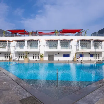 Naama Bay Suites & Spa Отели рядом с достопримечательностью «Залив Наама»