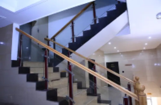 Yujie Business Hotel
