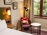 Mount Royal Hotel Edinburgh by The Unlimited Collection Hotels near Gladstone's Land