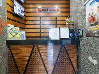 RedDoorz near Quiapo Church Manila Hoteles cerca de Mezquita Dorada
