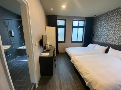 Main Inn