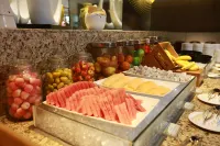 Holiday Inn & Suites LANGFANG NEW CHAOYANG by IHG - breakfast
