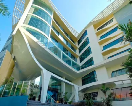 The Xtreme Suites 鄰近挽甲必縣的酒店