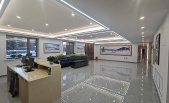 Erlanghe Xueyun Holiday Hotel