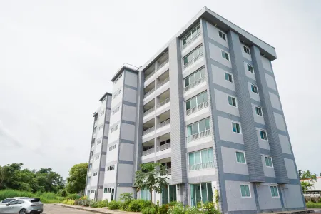 Kokotel Khao Lak Isara Casa Отели рядом с достопримечательностью «Као-Лак»