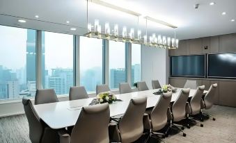 Ximu Yunduan Riverview Hotel (Wuhan International Expo Center)