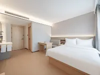 Geli Hotel Taizhou Xinghua Chang'an Middle Road Bazhiqiao Square Branch Hotels in Xinghua