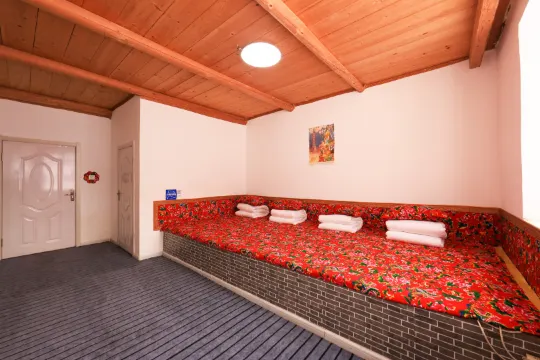 China Xuegu Wenwen Hotel