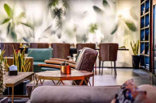 HÉONIC HOTEL & SUITES - Exclusive 2-3 Bedroom Family Suites+Curated Itineraries+Cat Coffee Empfohlen Photos