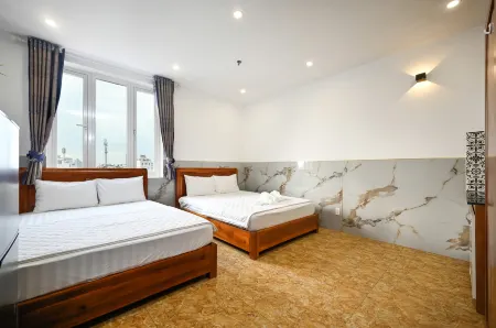 Yoyo Airport Saigon Hotel