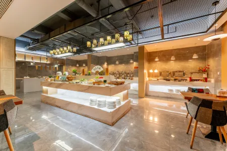 World Hotel (Jinan Hanyu Jingu Olympic Sports Center) Отели рядом с достопримечательностью «Shandong Open University»